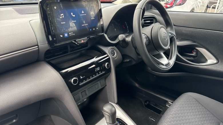 Toyota Yaris Cross 1.5 Hybrid Icon 5dr CVT Hybrid Estate